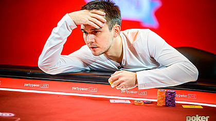 Белорус выиграл 7 миллионов долларов в чемпионате по покеру